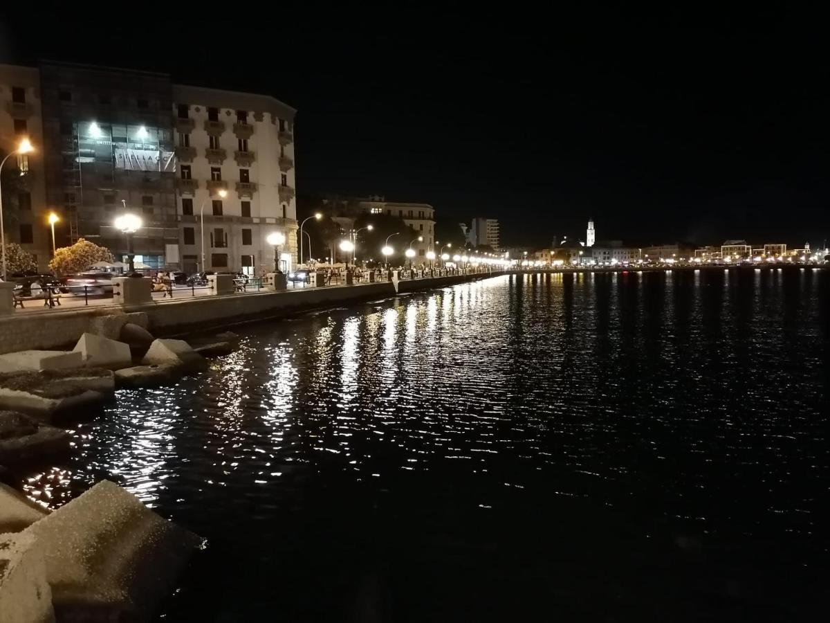 Pane & Pomodoro Beach Roomy Flat Bari Ngoại thất bức ảnh